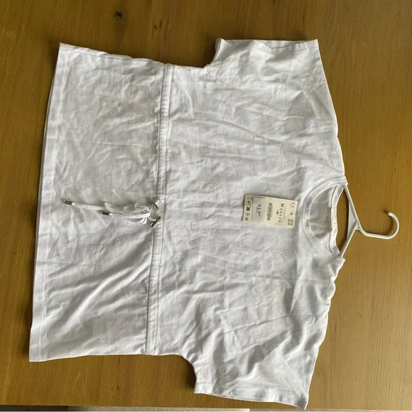 NWT Zara White Puff Sleeve T-Shirt with Contrast Stitching - Size M - Picture 2 of 2